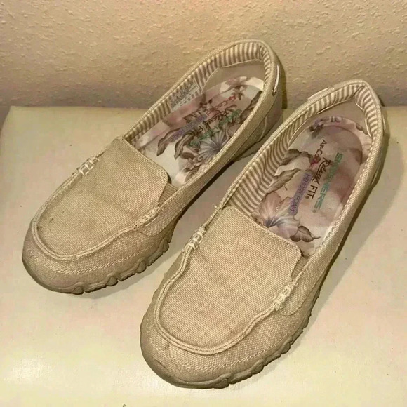 Skechers canvas loafers size 7 - Picture 1 of 7